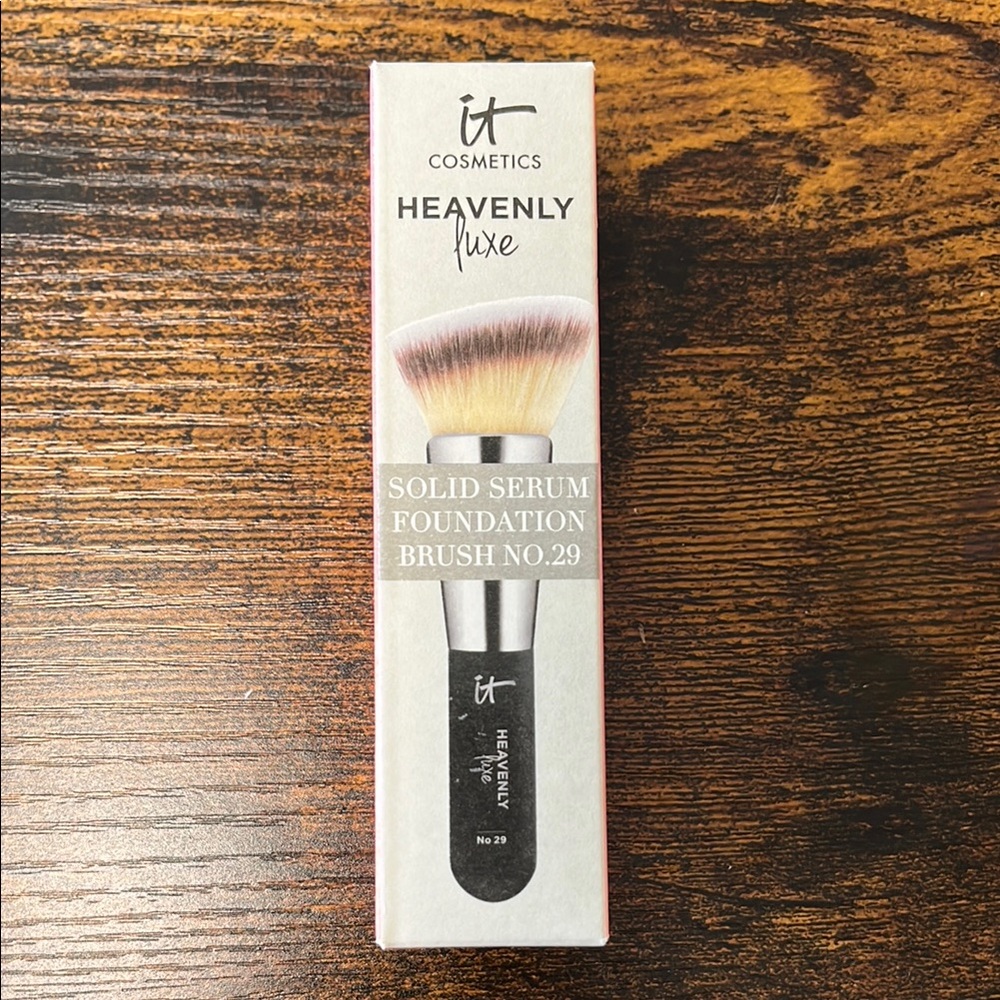 NEW! IT Cosmetics Heavenly Luxe Solid Serum Foundation Brush #29